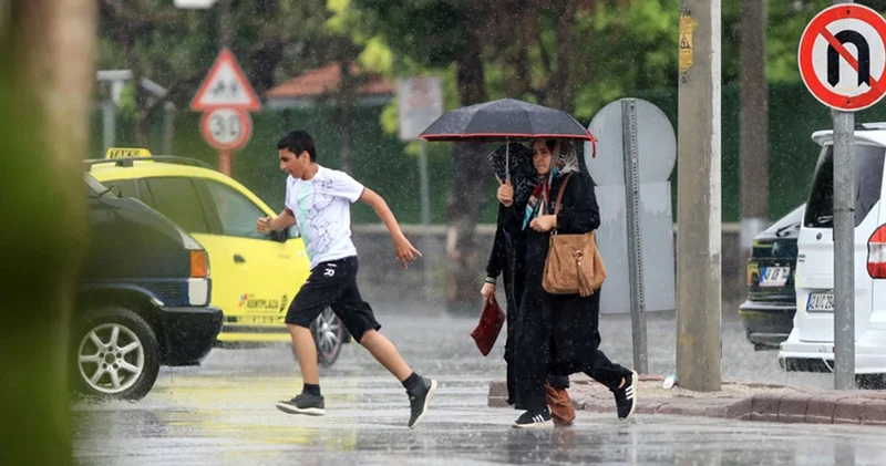 Meteoroloji il il uyardı! Gök gürültülü sağanak geliyor: Önleminizi şimdiden alın!
