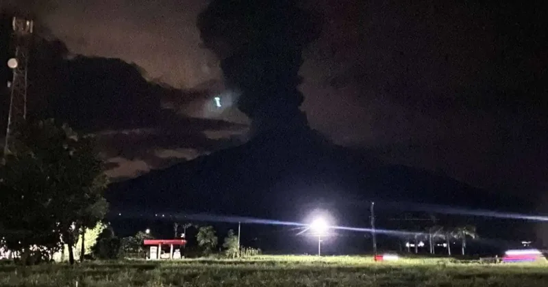 Filipinler de yanardağ patladı! İkinci seviye alarm verildi
