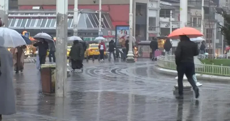 İstanbul Valiliği nden sarı kodlu sağanak yağış uyarısı