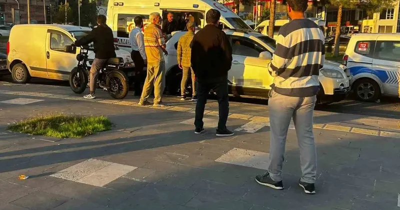Diyarbakır’da kaza sonrası taraflar birbirine girerek caddeyi ringe çevirdi