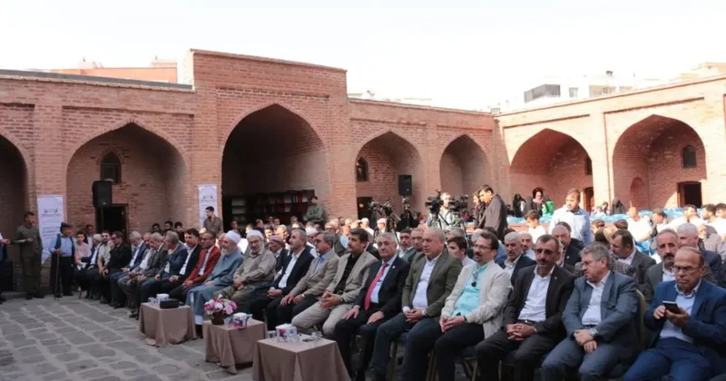 Şırnak ta alim ve şair Melaye Ciziri, Kırmızı Medrese de anıldı