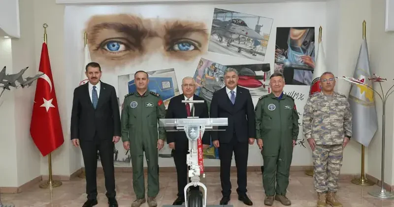 Bakan Güler den, 1 inci Hava Bakım Fabrika Müdürlüğü ne ziyaret