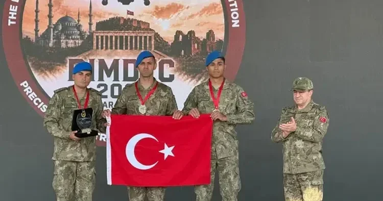 Kara Kuvvetleri nin Askeri Dron Yarışması nda Türkiye şampiyon oldu