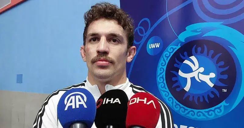 Yüksel Sarıçiçek, Dünya Güreş Şampiyonası’nda finale yükseldi