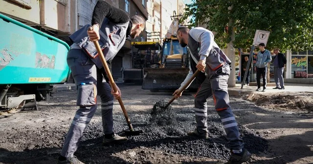 Diyarbakır da altyapı çalışmaları tamamlanan caddelere 4 bin 200 ton asfalt serilecek Diyarbakır Son Dakika Haberleri Habertürk Yerel Haberler