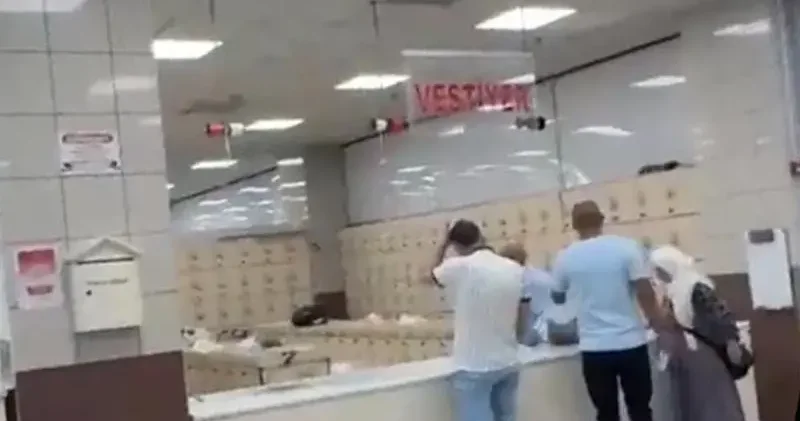 Markete girişte çantaya el koyma uygulamasına belediye tebligatıyla son verildi