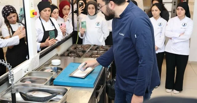 Geleceğin şefleri 3 bin yıllık lezzetin püf noktalarını öğrendi Sinop Haber Habertürk Yerel Haberler