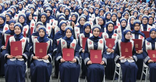 Kayseri de 738 öğrenci hafız oldu Diyanet İşleri Başkan Yardımcısı Osman Şahin: Kayseri gerçekten muhteşem bir tablo yaşıyor Kayseri Son Dakika Haberleri Habertürk Yerel Haberler