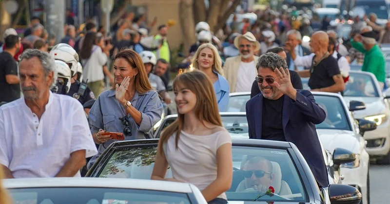 63. Altın Portakal Film Festivali, Daima sloganıyla 5 kilometrelik kortejle başladı