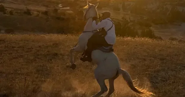 Kırıkkale haberleri Kırıkkale de korkunç son: At binmek isterken feci şekilde can verdi 24 Kasım 2025