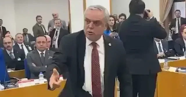 CHP li vekil kendi partisini TBMM Plan ve Bütçe Komisyonu’nda protesto etti: Haysiyetsizler VİDEO İZLE