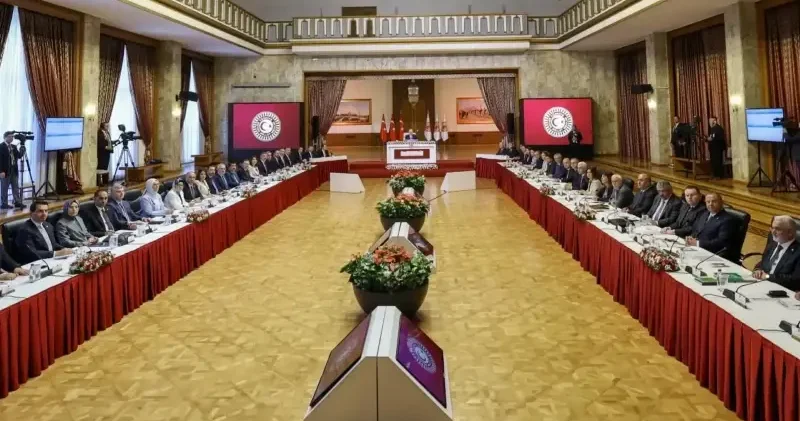 Terörsüz Türkiye sürecinde kritik gün: Komisyon heyeti bugün İmralı’ya gidiyor Türkiye Haberleri