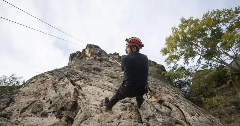 Tunceli’de doğaseverler zirveye tırmanıyor: TDF eğitimleriyle profesyonel dağcılığa geçiş Spor Haberleri