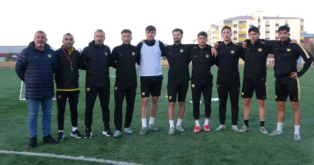 Ağrı 1970 Spor da büyük kriz: 17 futbolcuya ceza, kadro 7 oyuncuya düştü Ağrı Haberleri