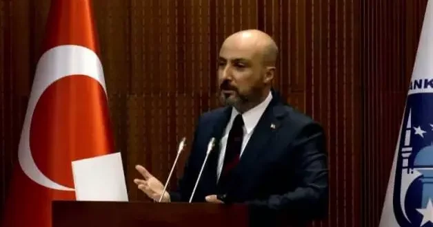 ABB de metro acziyeti: Vaatte 58 kilometre 10 ayda tamam dedi, 6 yıldır 1 santim bile yapamadı! Beyin yakan savunma