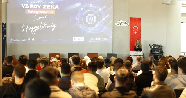 Yükseköğretimde Yapay Zeka Entegrasyonu Zirvesi yoğun katılımla gerçekleştirildi GİBTÜ den yapay zeka temelli dönüşüm Gaziantep Haberleri