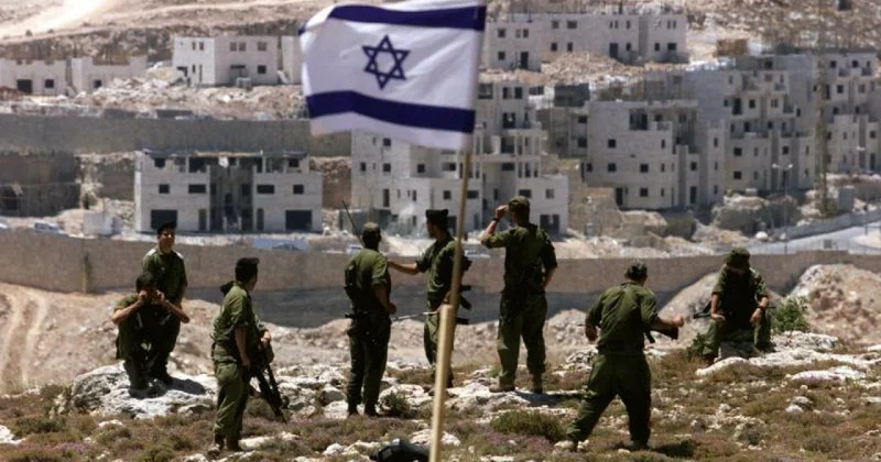 İşgalci İsrail, Batı Şeria da Filistinlilere ait 1042 dönümlük araziye el koydu