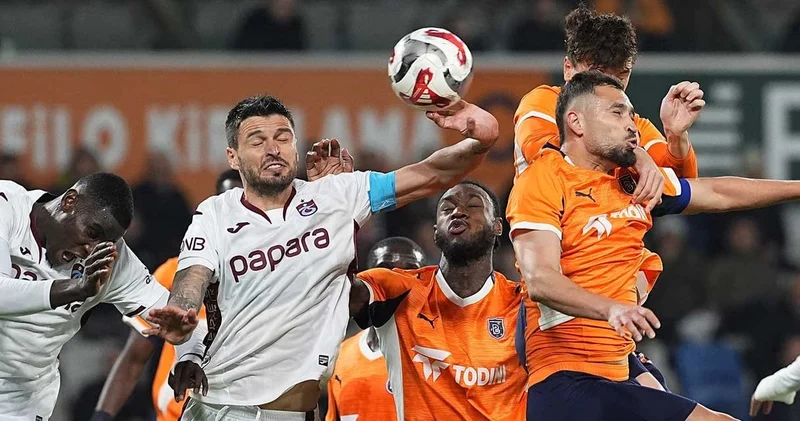 Gol düellosunun galibi Trabzonspor: Başakşehir i yendi