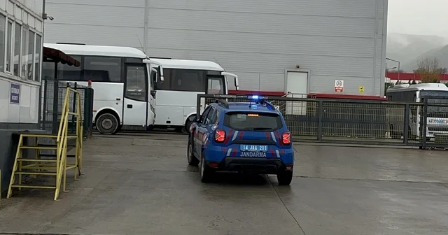 Gezer Fabrikası nda işçiler iş bıraktı Bolu Haberleri