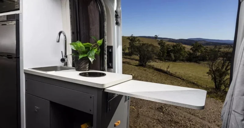 Çinliler yeni pazara adım atıyor: Bu gidişle dört tekerlekli eve sahip olmak hayalden öteye geçecek