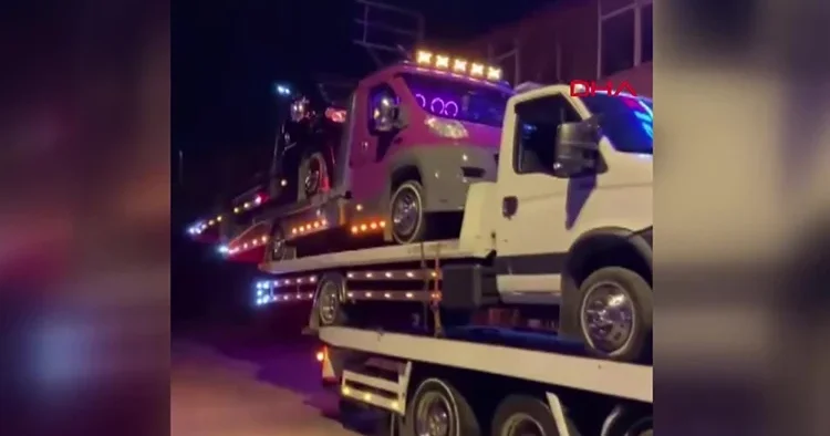 Oto kurtarıcıdan pes dedirten şov! Görüntüler sonrası polis ceza kesti