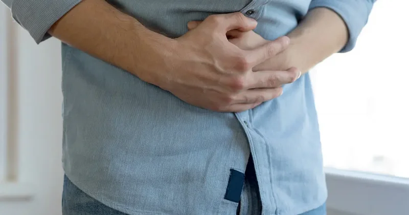 Prostat büyümesine dikkat: Bıçak altına yatmak tek çare değil!