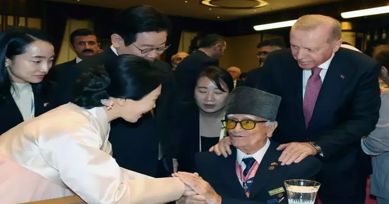 Cumhurbaşkanı Erdoğan, Güney Koreli mevkidaşını Kore gazileriyle buluşturdu