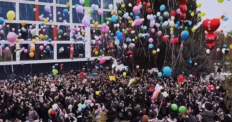 Lösemiyi yenen Yusuf ve Zümra için gökyüzüne balonlar bırakıldı