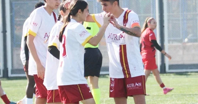 Auran Kayseri Kadın FK farklı kazandı Kayseri Haberleri