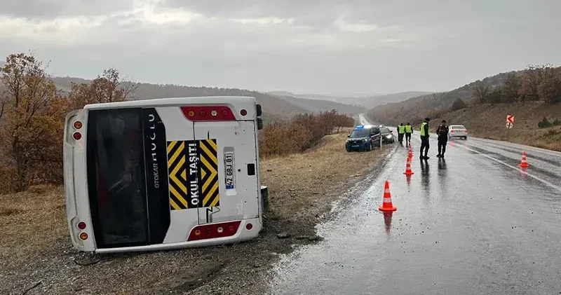Konya da okul servisi devrildi; 28 i öğrenci 29 yaralı