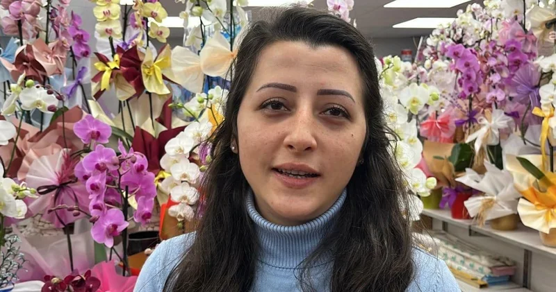 Çiçekcilik yapan atanamayan öğretmenden yürek yakan sözler! Buketleri bana gelecekmiş gibi hazırlıyorum