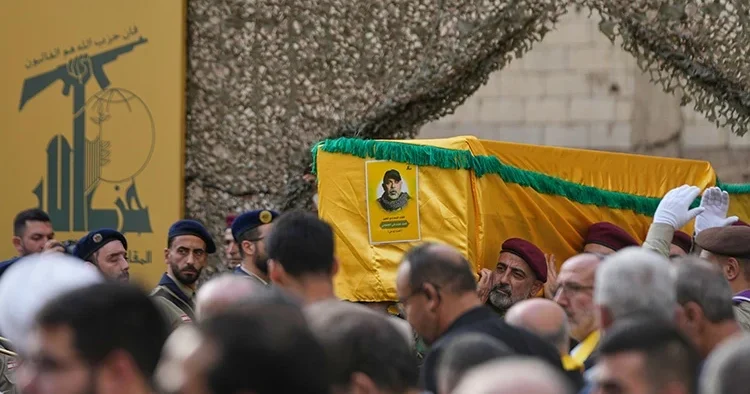 Hizbullah ın 2 numarasına cenaze töreni