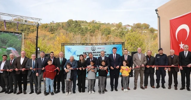 20 milyon liraya mal olan spor kompleksi törenle açıldı Sakarya Haberleri