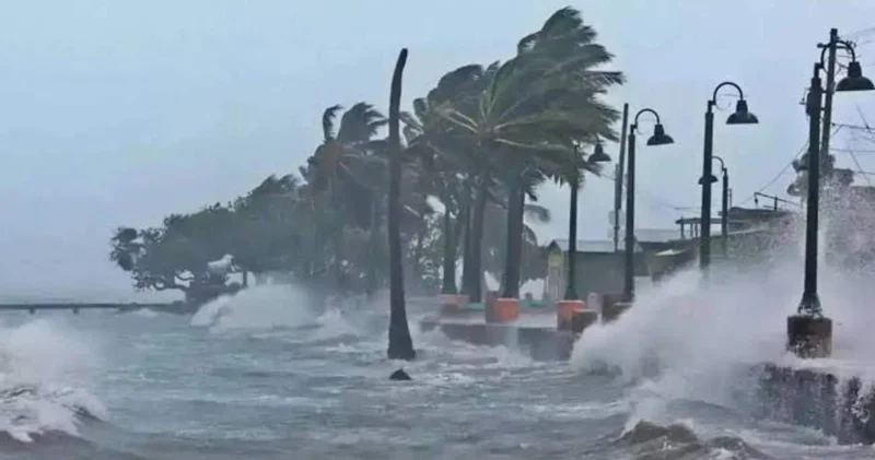 Meteoroloji saat saat açıkladı: Önüne geleni savuracak