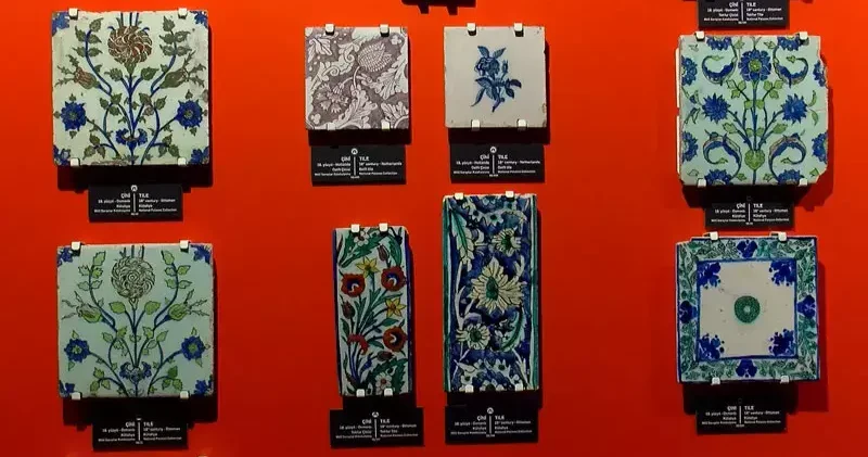 Topkapı Sarayı ndaki Mabeyn Yolu Çini Sanat Galerisi ziyarete açıldı: İlk etapta 250 çini sergileniyor