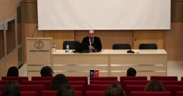 Antik Çağ da Seramik Kaplar Işığında Yemek Kültürü semineri düzenlendi Eskişehir Haberleri