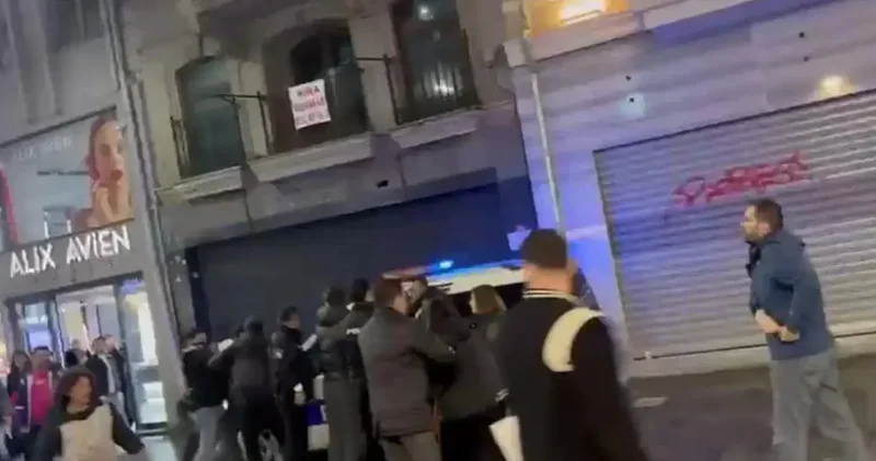 Üniversite öğrencilerinden KYK bursu protestosu! Polis müdahale etti: Gözaltılar var