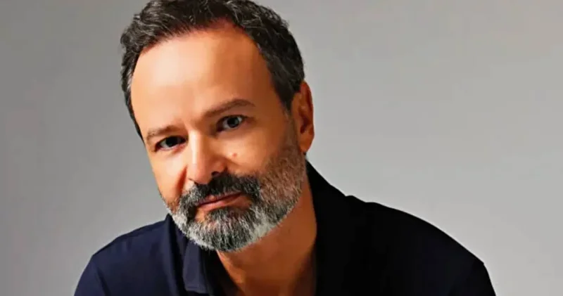 Ünlü film yapımcısı Timur Savcı, uyuşturucu soruşturmasında gözaltında; ATK testinin ardından savcılık ifadesi alınacak