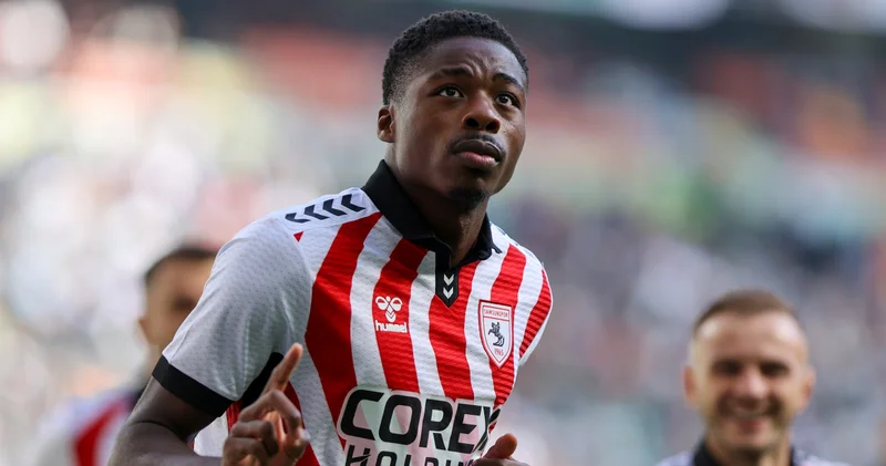 Fenerbahçe transferde mutlu sona ulaştı: 4.5 yıllık imza! Futbol Haberleri