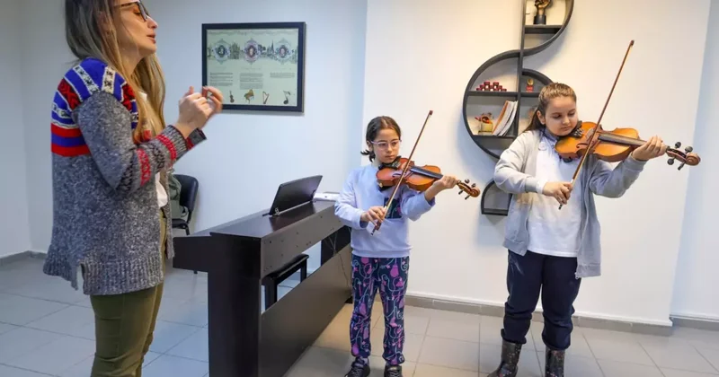 Ümraniye’de müzik hiç susmuyor: Akademide 784 öğrenci eğitim alıyor
