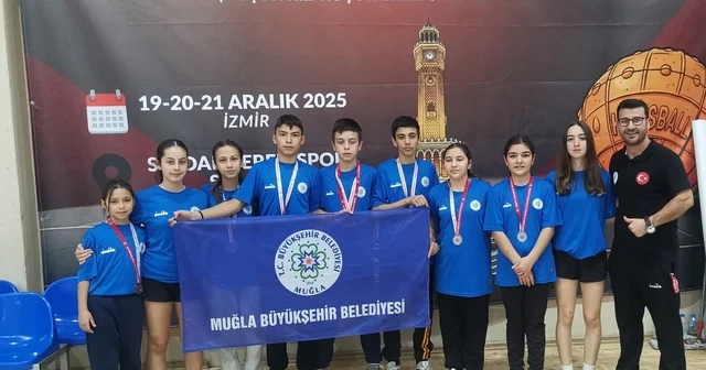 Büyükşehir sporcuları şampiyonadan 4 madalyayla döndü Muğla Haberleri