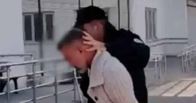 Adana’da engelli sürücüye saldırı: Minibüs şoförü tutuklandı VİDEO İZLE