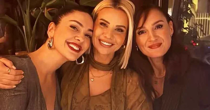 Yeni yıl yemeğinde buluştular Sözcü Gazetesi