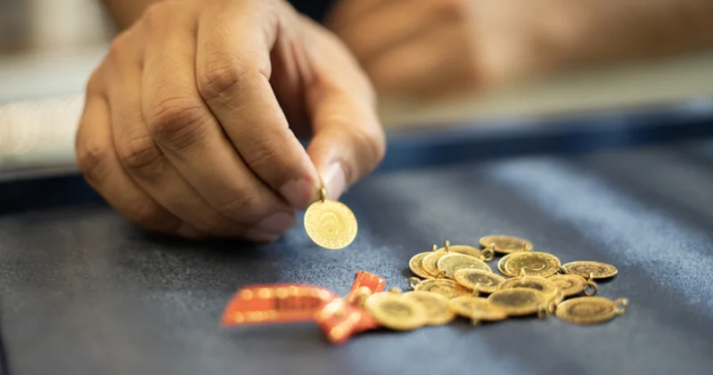 CANLI ALTIN FİYATLARI 24 ARALIK 2025: Altında yeni zirve! Bugün Cumhuriyet altını, 22 ayar bilezik, tam, yarım, çeyrek ve gram altın fiyatı ne kadar?