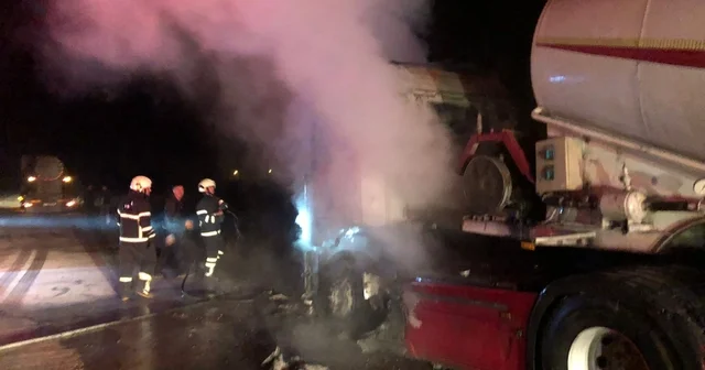 Burdur da tır yanarak kullanılmaz hale geldi Burdur Haberleri