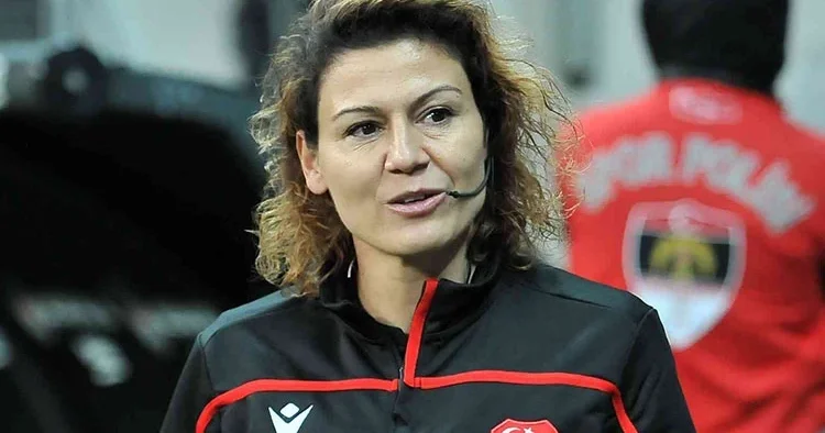 Ziraat Türkiye Kupası nda bir ilk: İşte Melis Özçiğdem in VAR hakemi olarak atandığı maç