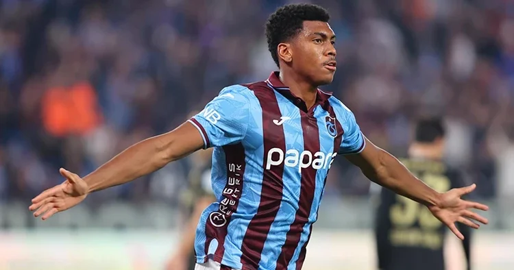 Felipe Augusto tarihin en iyi 11 ini oluşturdu: Belki çok gol yer ama çok gol atar!