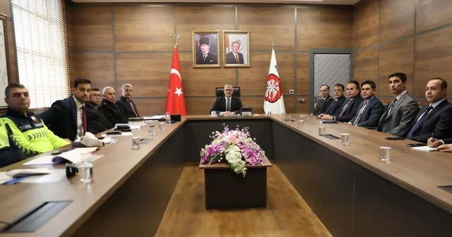 Niğde de yeni yıl için güvenlik tedbirleri toplantıda değerlendirildi Niğde Haberleri