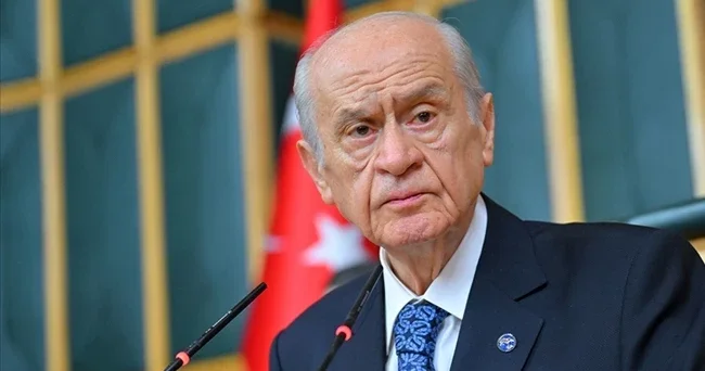 Devlet Bahçeli: Uçak kazası hem düşündürücü hem de ziyadesiyle üzücüdür