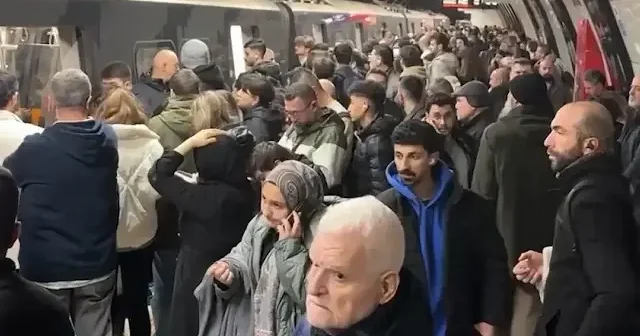 M2 Yenikapı Hacıosman Metrosu arızalı mı? VİDEO İZLE
